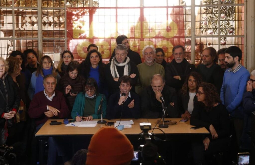 Allanamiento ilegal y espionaje